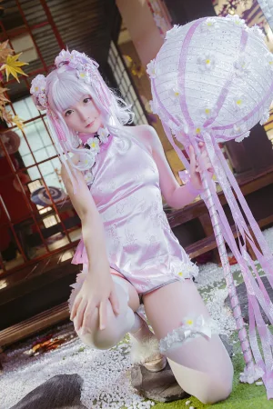 星之迟迟《《花鸟风月》 花与旗袍 粉》主题写真：20张全套美图