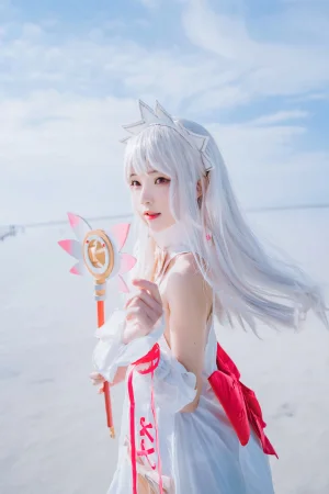 桜桃喵《伊莉雅》主题写真：27张全套美图