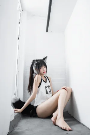 桜桃喵《狼崽崽》主题写真：60张全套美图
