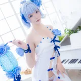 星之迟迟《《花鸟风月》 花与旗袍 蓝》主题写真：20张全套美图