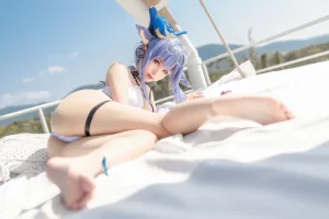 蠢沫沫《《童の假日》 士佐》主题写真：40张全套美图