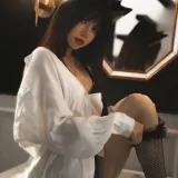 桜桃喵《狼来了02》主题写真：43张全套美图