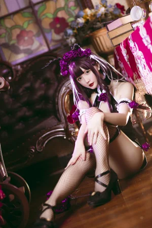 星之迟迟《《花鸟风月》 花与旗袍 紫》主题写真：20张全套美图