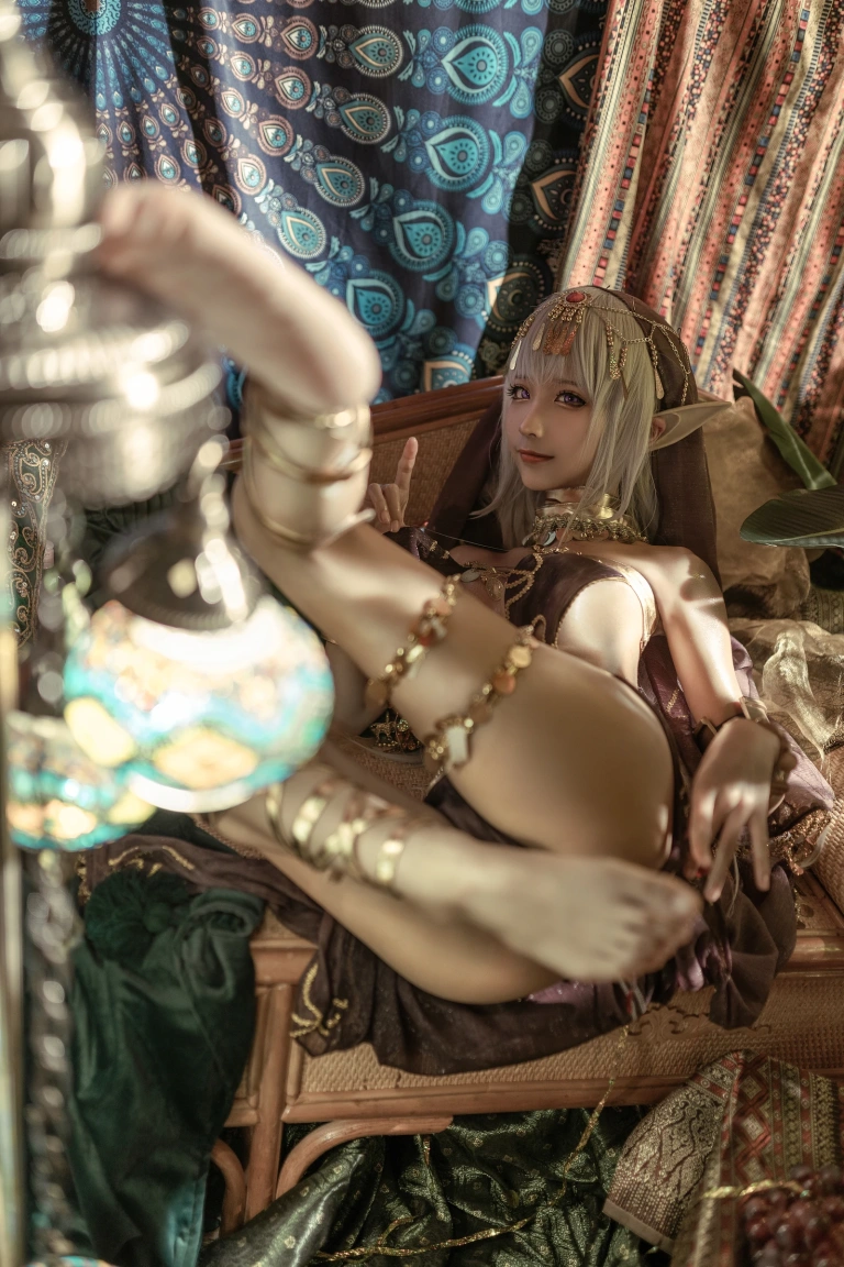 蠢沫沫《黑兽》主题写真：40张全套美图