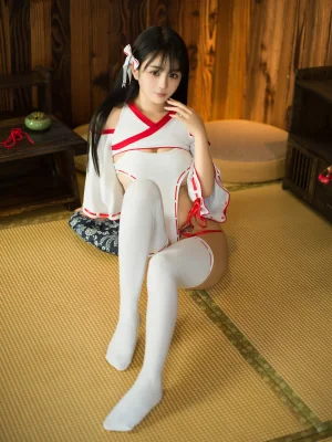 桜井宁宁《霪纹女巫》主题写真：62张全套美图，含1个视频