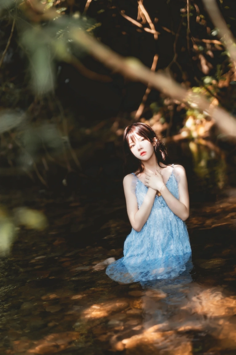 桜桃喵《沉溺》主题写真：19张全套美图