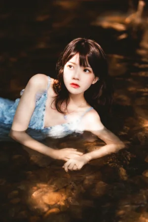 桜桃喵《沉溺》主题写真：19张全套美图