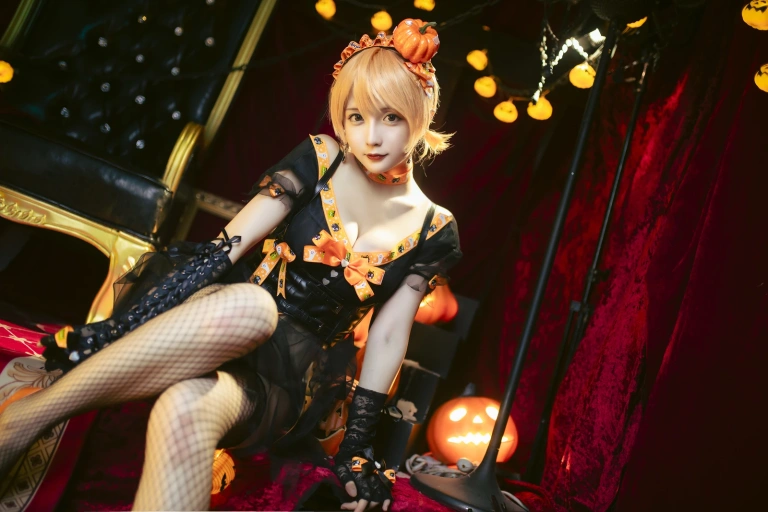 星之迟迟《《花鸟风月》 万圣节 橙》主题写真：20张全套美图