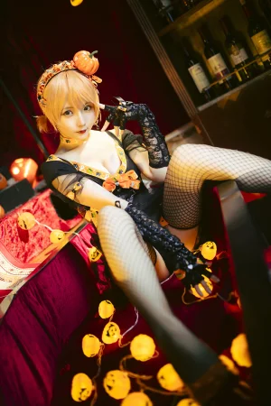 星之迟迟《《花鸟风月》 万圣节 橙》主题写真：20张全套美图