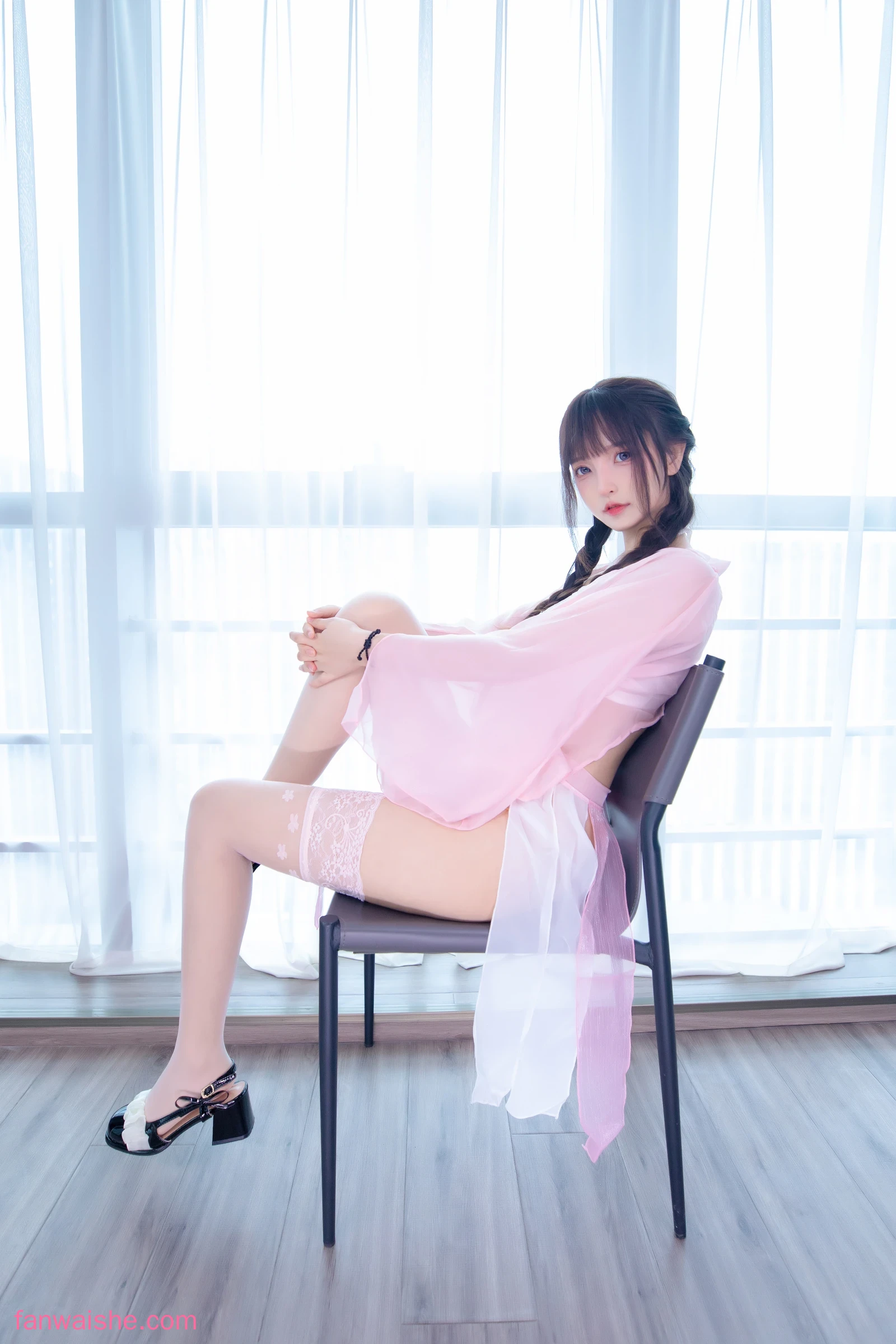 神楽坂真冬 神楽坂真冬 NO.124 - 第四季 序号39：《桃花潭水》