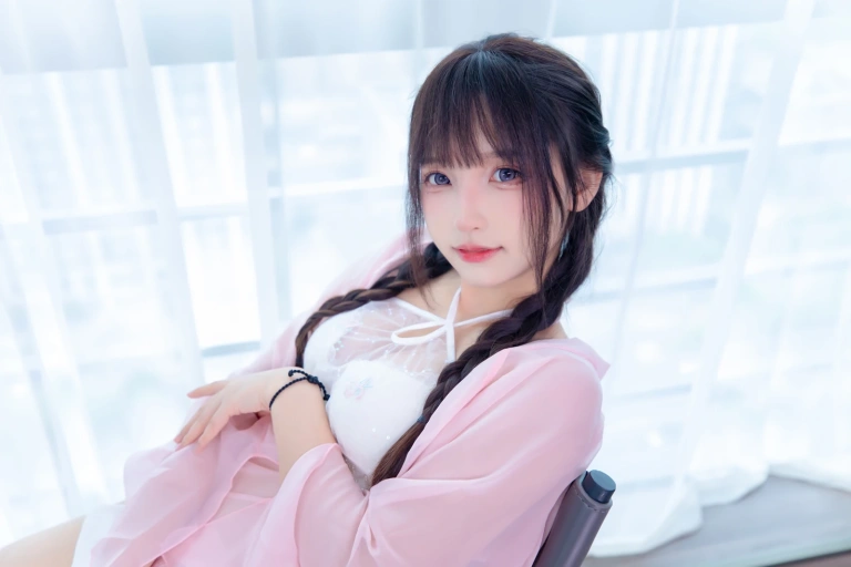 神楽坂真冬《第四季 序号39：《桃花潭水》》主题写真：75张全套美图