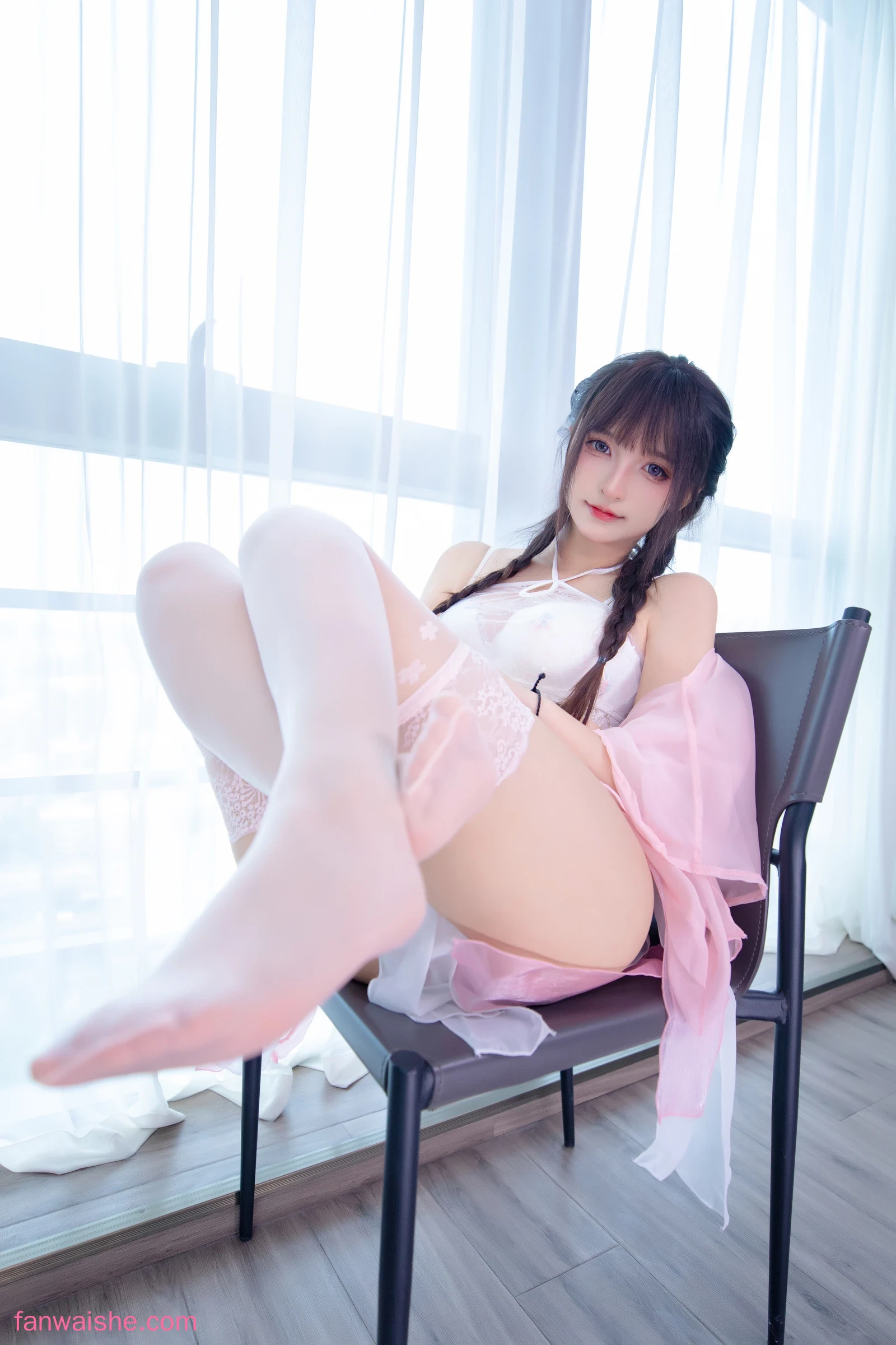 神楽坂真冬 神楽坂真冬 NO.124 - 第四季 序号39：《桃花潭水》
