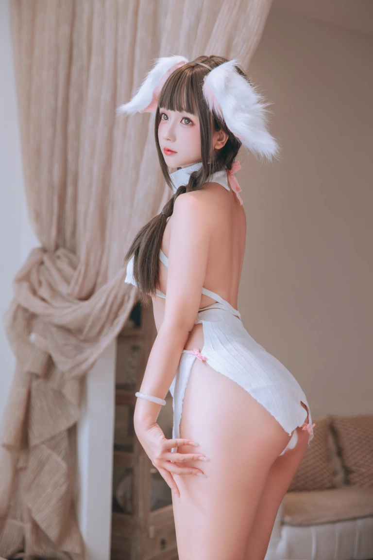 日奈娇(椎名莜)《垂耳兔》主题写真：105张全套美图，含3个视频