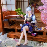 桜桃喵《神里绫华》主题写真：34张全套美图