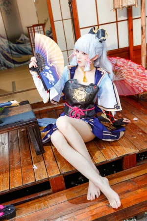 桜桃喵《神里绫华》主题写真：34张全套美图