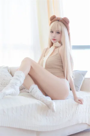过期米线线喵《小熊软糖》主题写真：66张全套美图