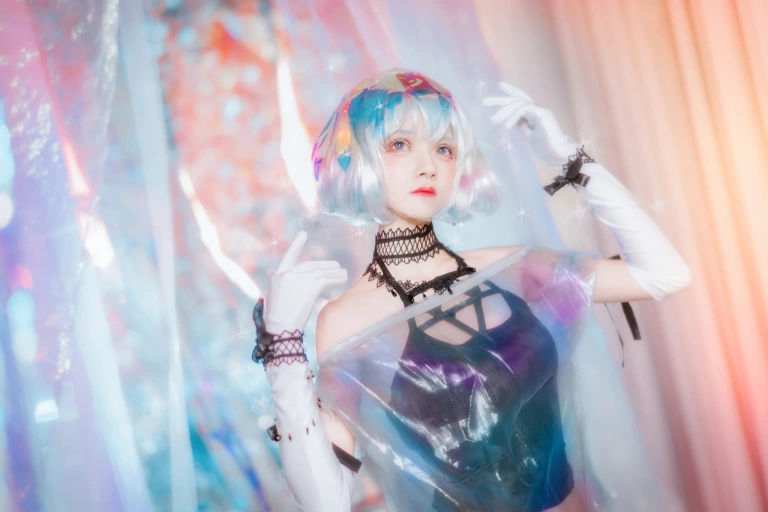 桜桃喵《钻石》主题写真：19张全套美图