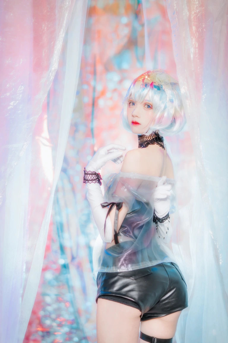 桜桃喵《钻石》主题写真：19张全套美图