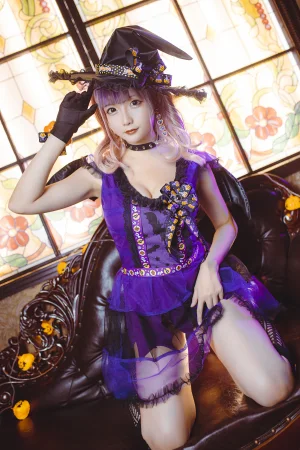 星之迟迟《《花鸟风月》 万圣节 紫》主题写真：20张全套美图