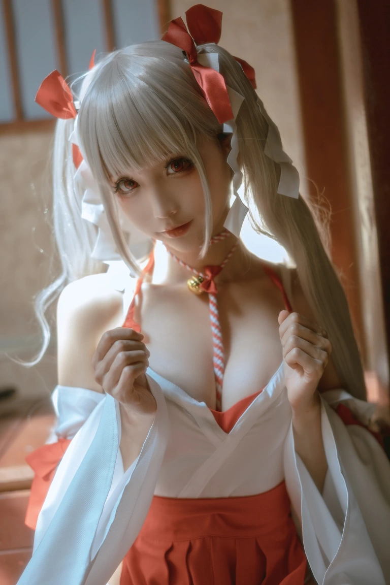 蠢沫沫《可畏 巫女》主题写真：55张全套美图