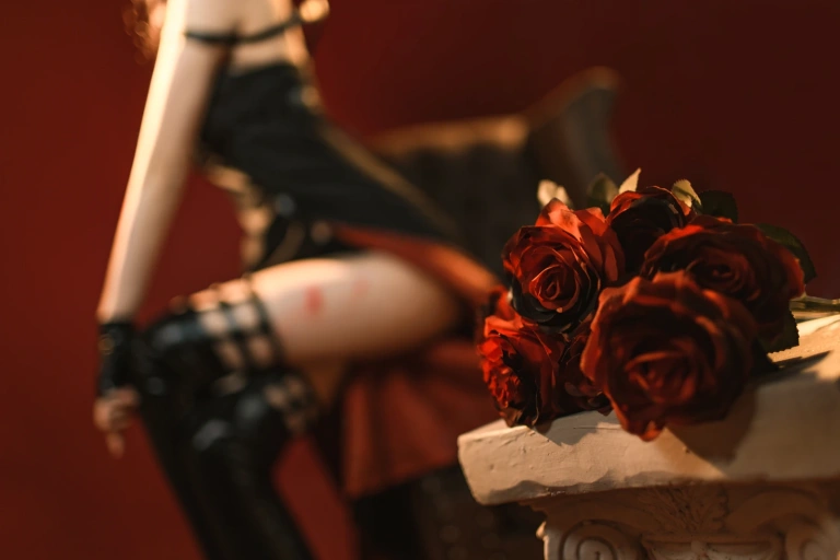 桜桃喵《约尔》主题写真：20张全套美图