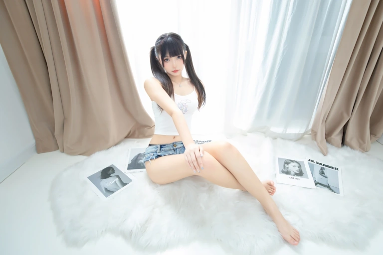 神楽坂真冬《第四季 序号46：《牛仔兔兔》》主题写真：75张全套美图