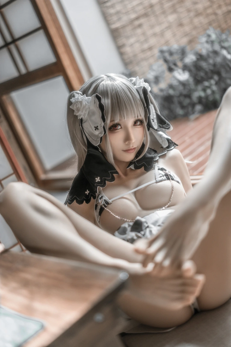蠢沫沫《可畏 绅士版》主题写真：50张全套美图