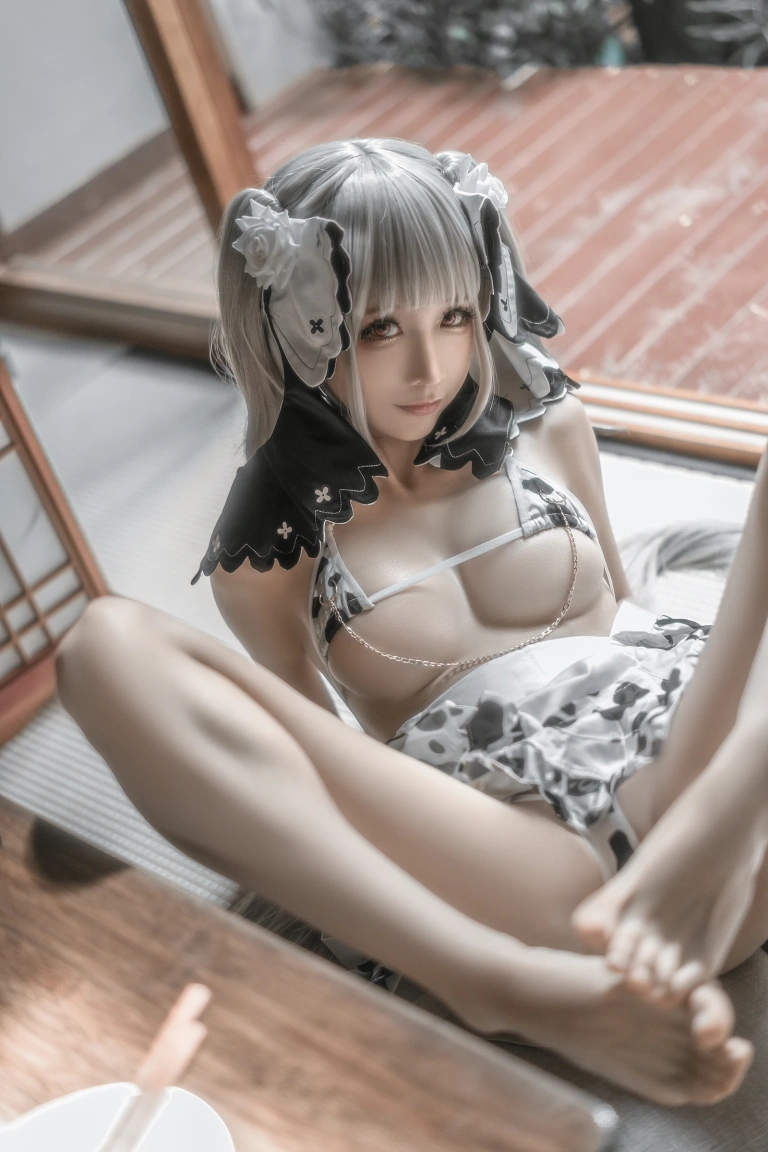 蠢沫沫《可畏 绅士版》主题写真：50张全套美图