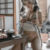 蠢沫沫《可畏 绅士版》主题写真：50张全套美图