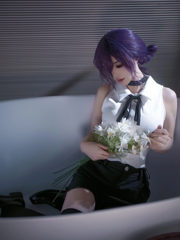 小仓千代《Patreon订阅 链锯人 蕾塞》主题写真：32张全套美图