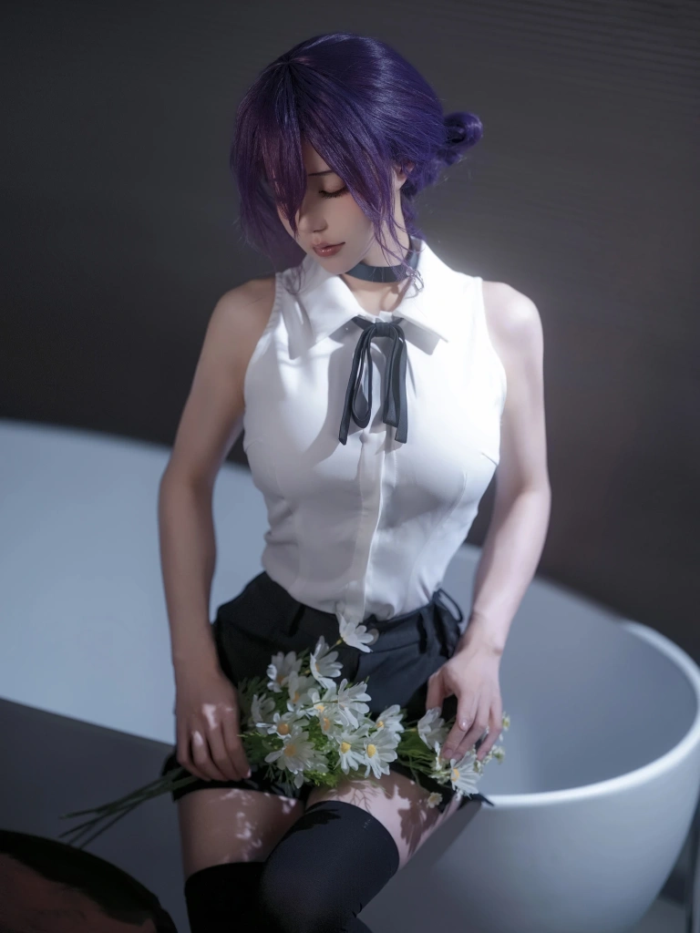 小仓千代《Patreon订阅 链锯人 蕾塞》主题写真：32张全套美图