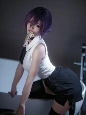 小仓千代《Patreon订阅 链锯人 蕾塞》主题写真：32张全套美图