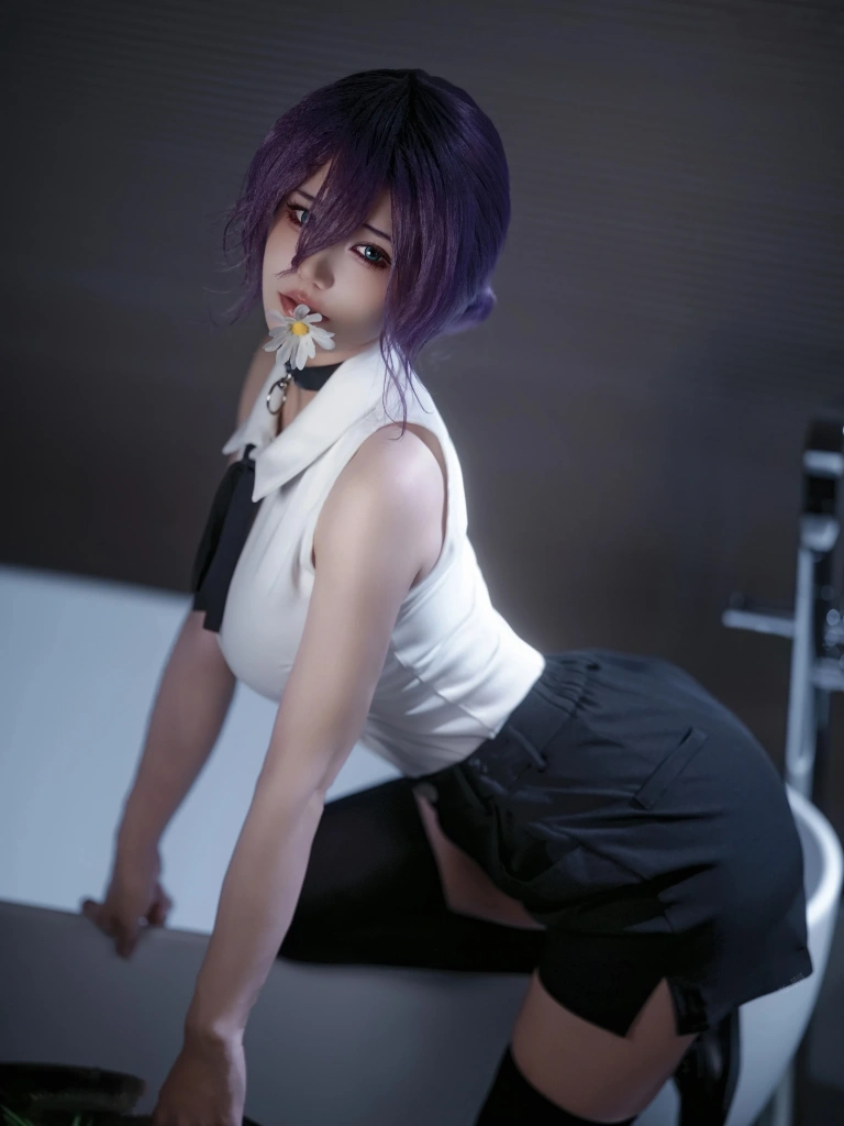小仓千代《Patreon订阅 链锯人 蕾塞》主题写真：32张全套美图