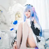桜桃喵《长发蕾姆01》主题写真：45张全套美图