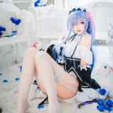 桜桃喵《长发蕾姆01》主题写真：45张全套美图