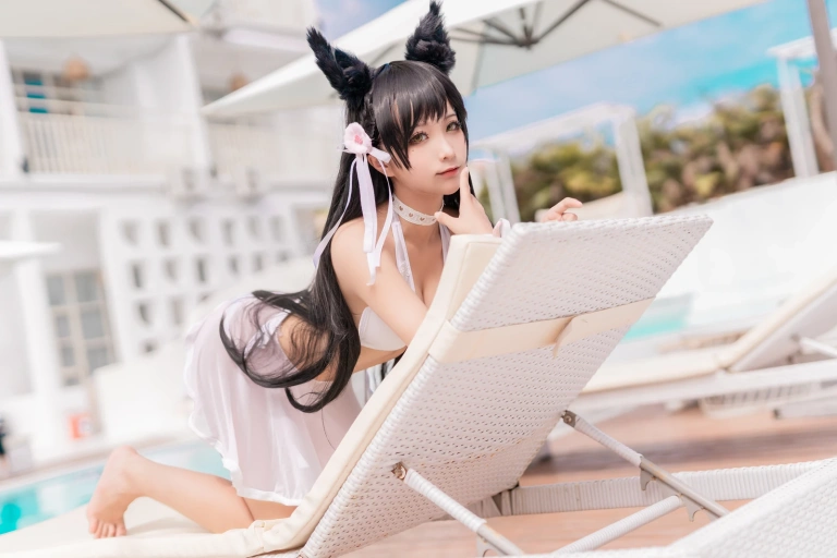 蠢沫沫《爱宕 犬 泳装》主题写真：37张全套美图