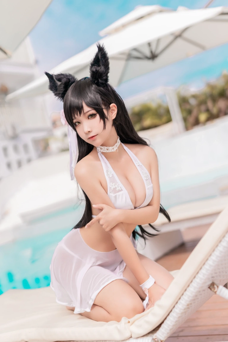 蠢沫沫《爱宕 犬 泳装》主题写真：37张全套美图