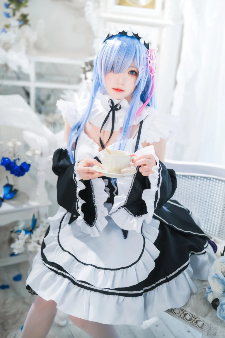 桜桃喵《长发蕾姆02》主题写真：44张全套美图