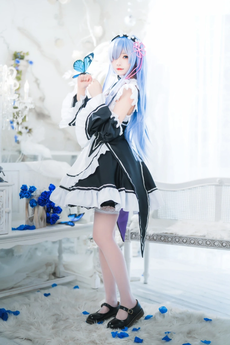 桜桃喵《长发蕾姆02》主题写真：44张全套美图