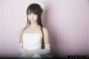 神楽坂真冬《婚纱系列》主题写真：71张全套美图