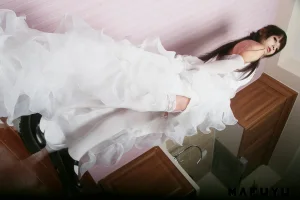 神楽坂真冬《婚纱系列》主题写真：71张全套美图