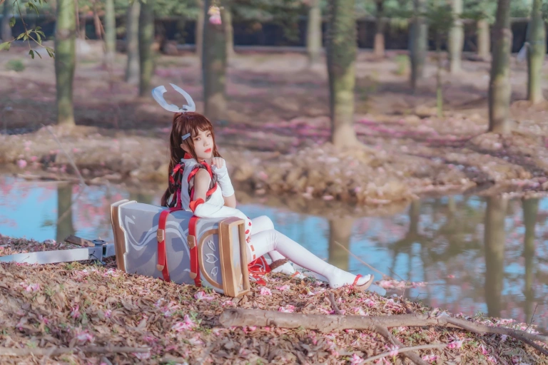 桜桃喵《花见巫女》主题写真：32张全套美图