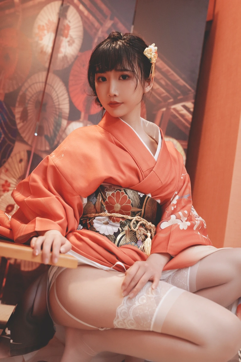 面饼仙儿《饼子和服内景》主题写真：37张全套美图