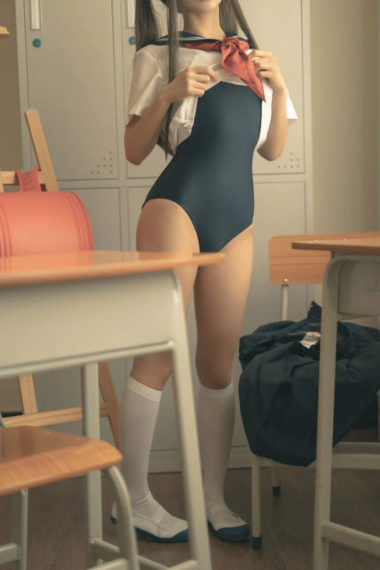 蠢沫沫《放学后》主题写真：130张全套美图