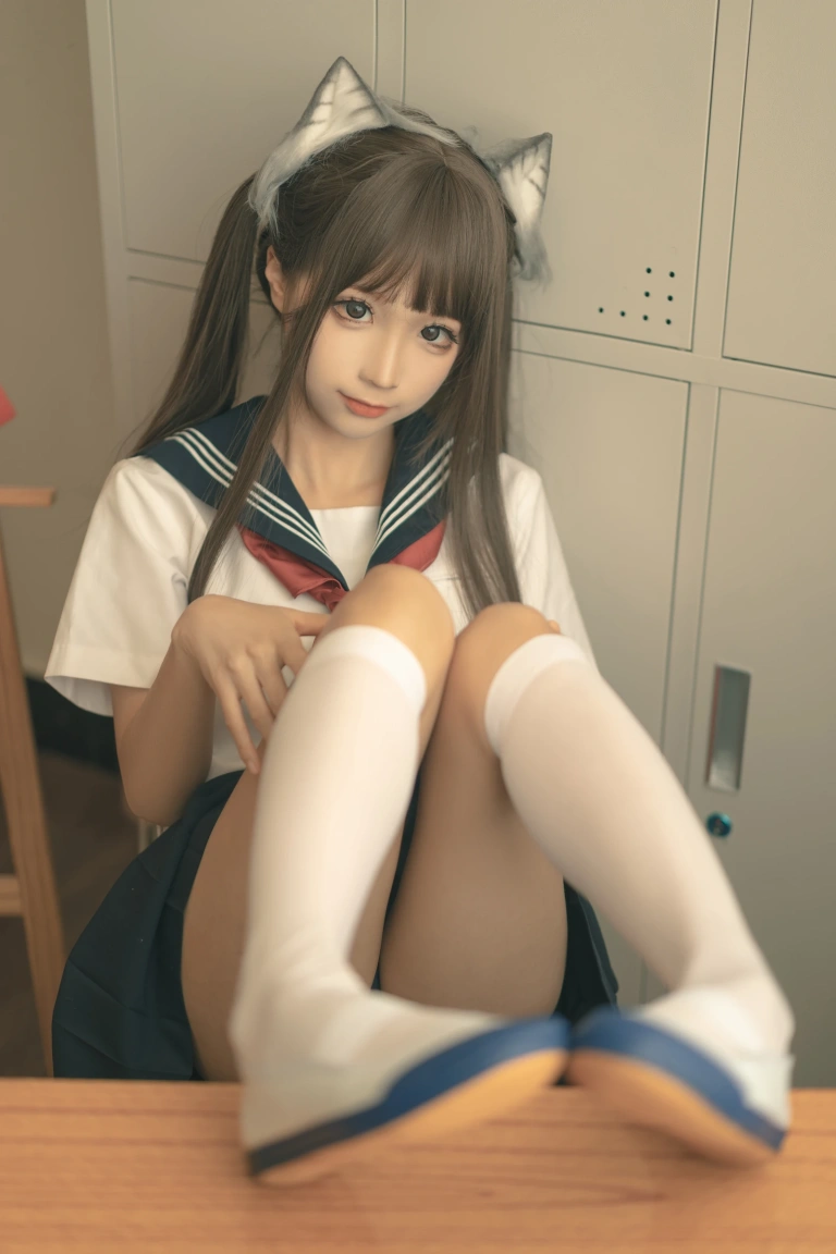 蠢沫沫《放学后》主题写真：130张全套美图