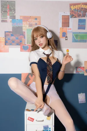 过期米线线喵《甜心恶霸》主题写真：57张全套美图