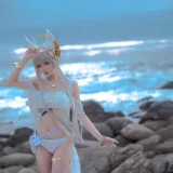 星之迟迟《明日方舟本 《Amazing Grace》 白金》主题写真：22张全套美图