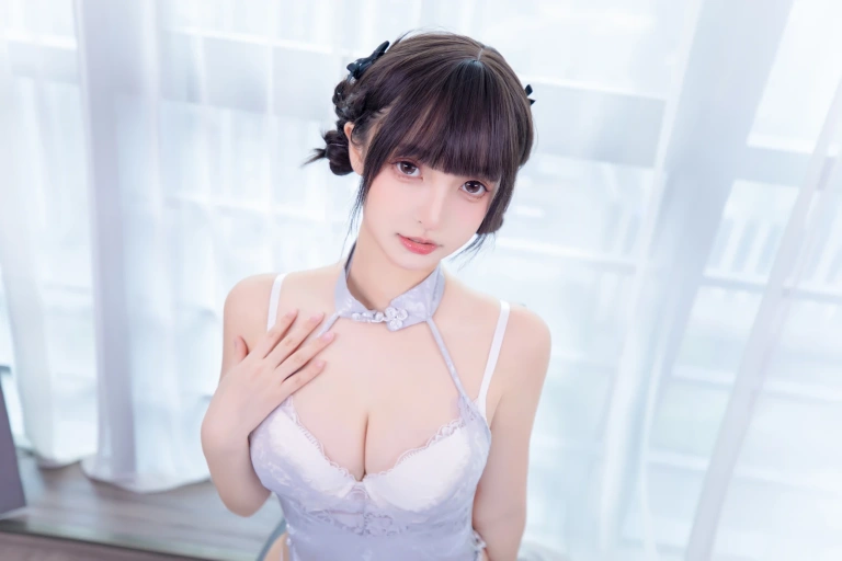 神楽坂真冬《第四季 序号37：《雪糕小姐》》主题写真：75张全套美图