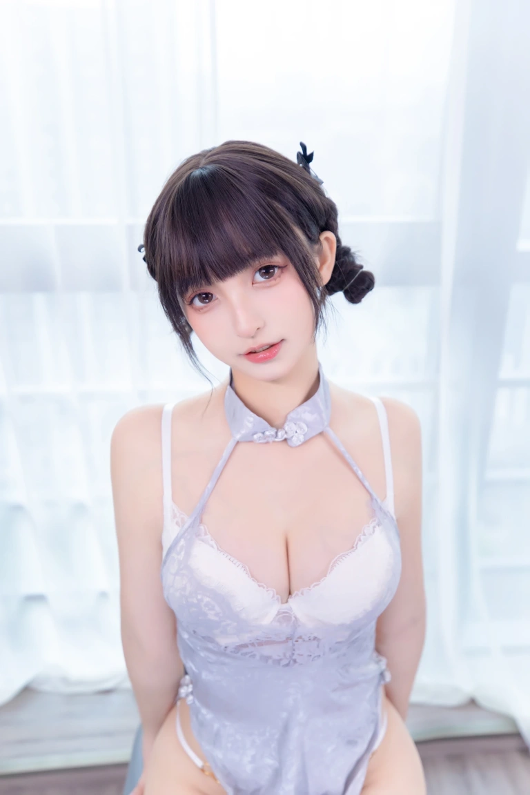 神楽坂真冬《第四季 序号37：《雪糕小姐》》主题写真：75张全套美图