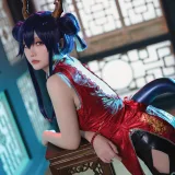 星之迟迟《明日方舟本 《Amazing Grace》 陈》主题写真：20张全套美图